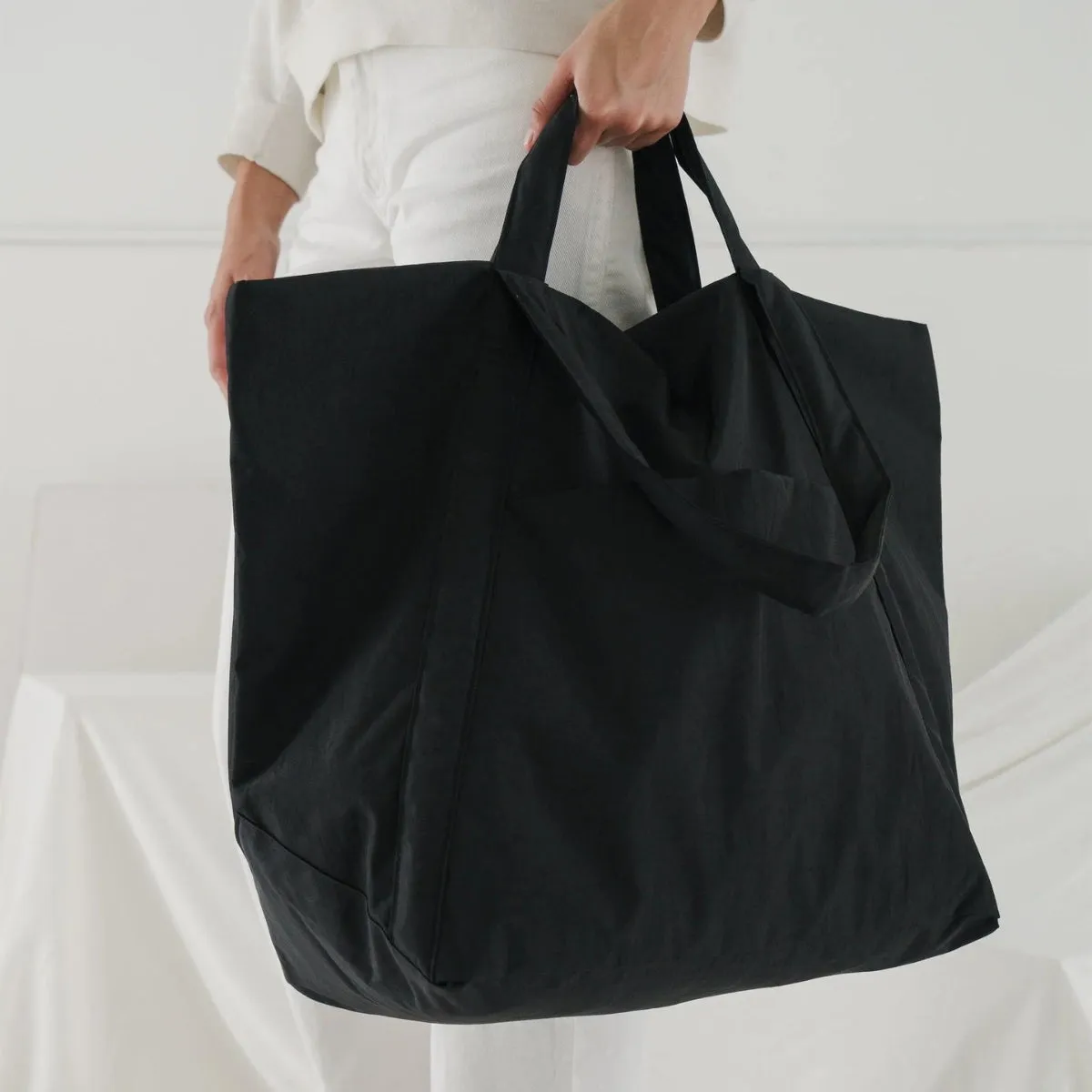 Baggu Travel Cloud Bag in Black