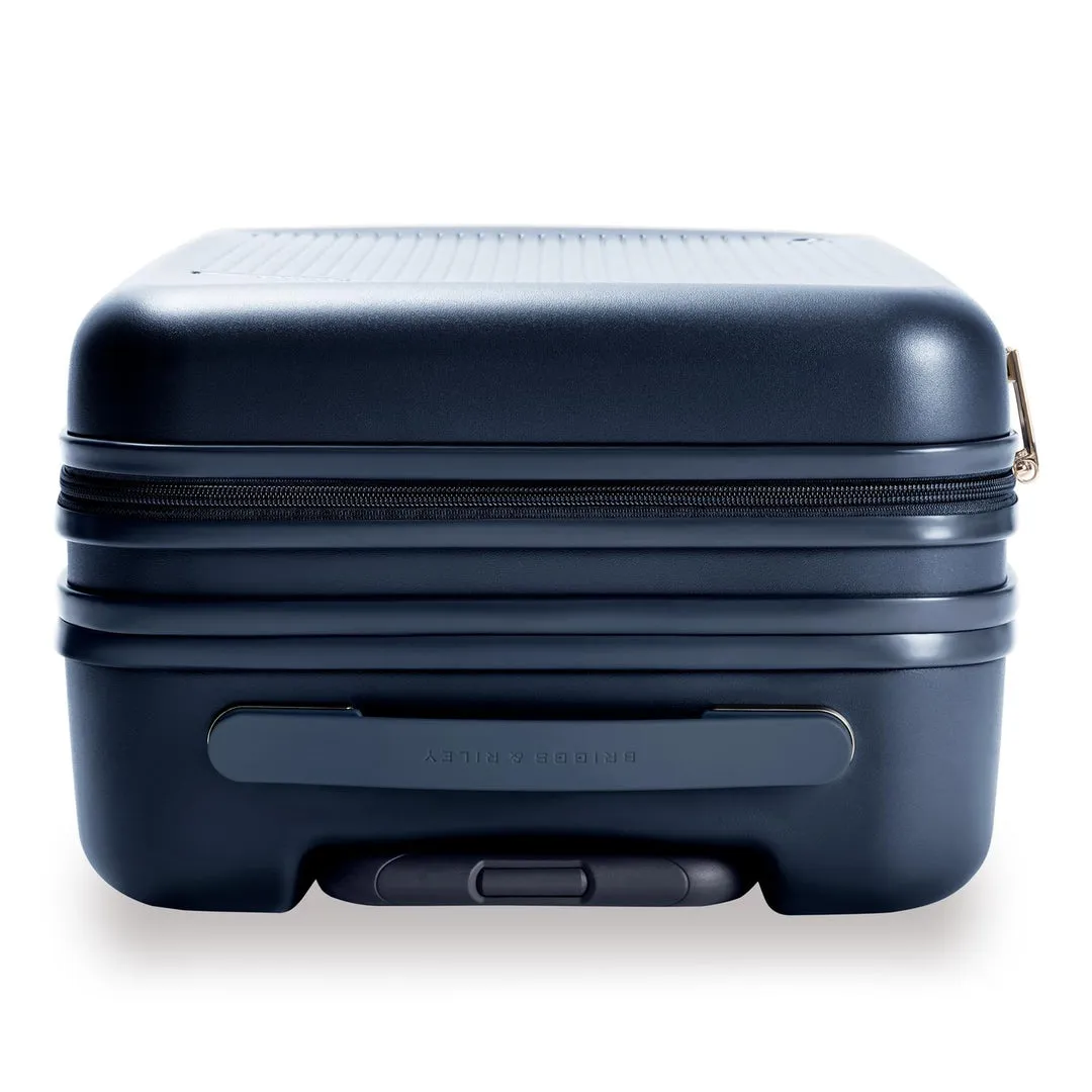 Essential 22" Carry-On Expandable Spinner