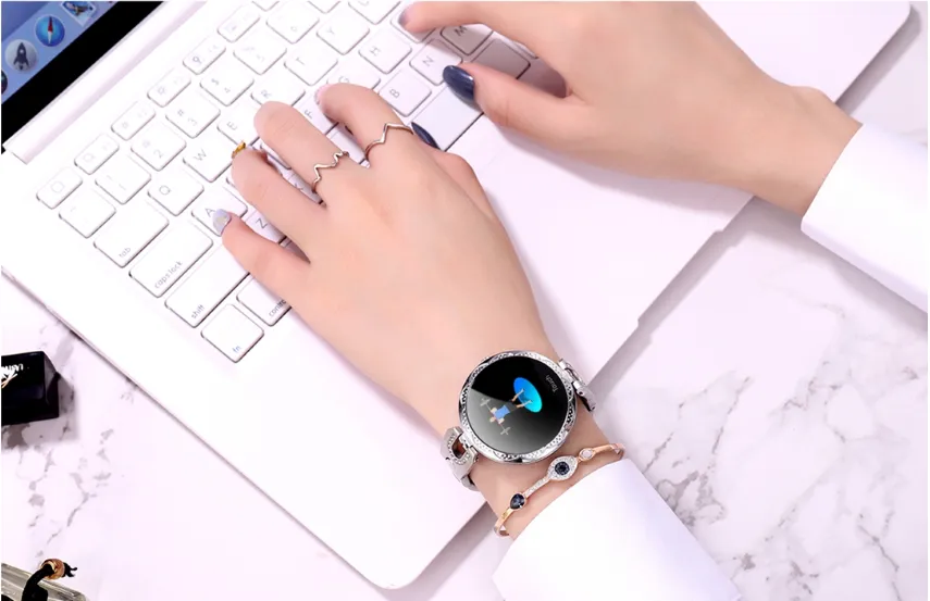 Women's Waterproof Smart Watch